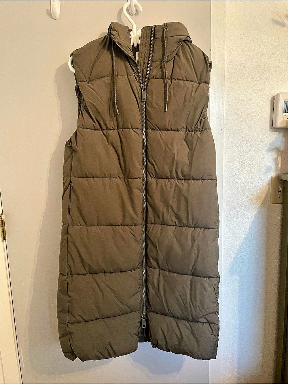 H&M Long Hooded Puffer Vest Women's Brown Medium